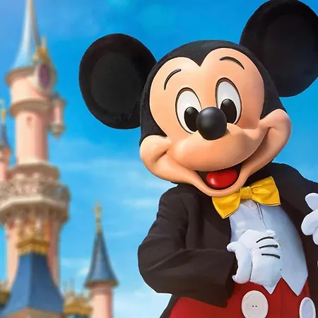 Platanes 1 - Proche Disneyland - Parking Gratuit - *